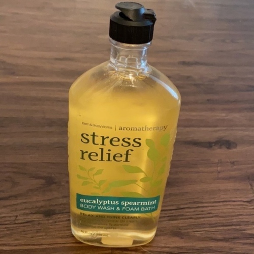1 Bath and Body Works Stress Relief Scented Aromatherapy - eucalyptus